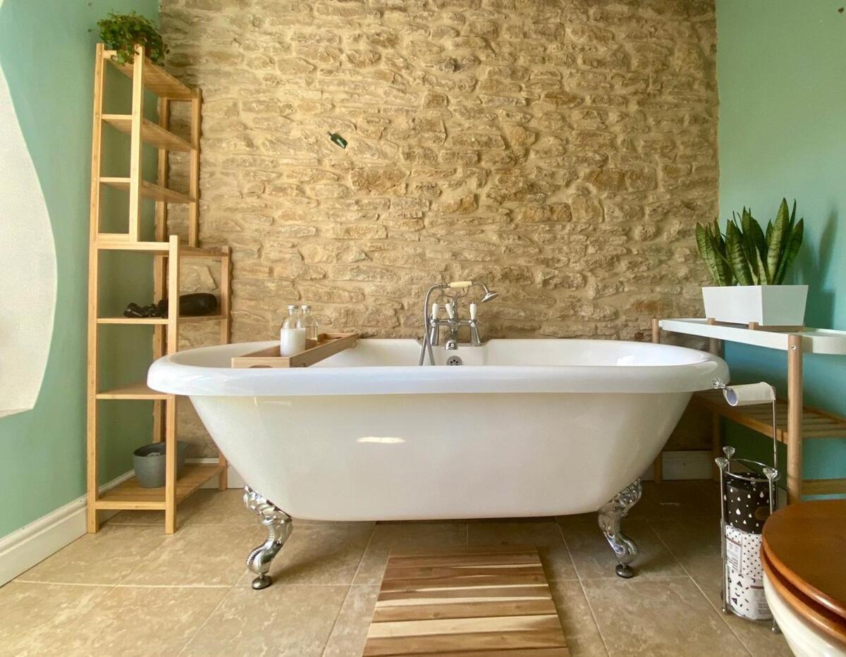 The Explorers Rest - Cottage - Frome Buckland Dinham Exteriör bild