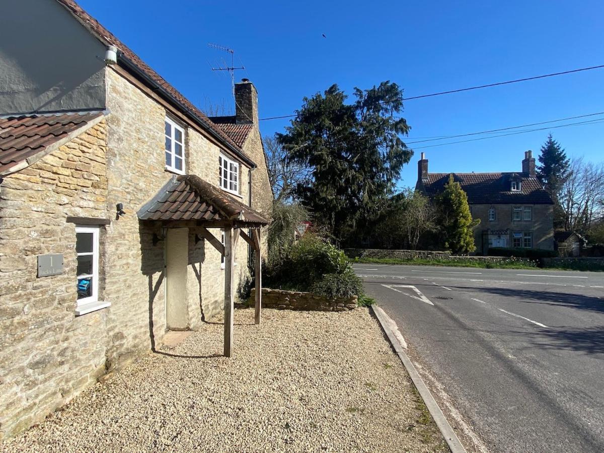 The Explorers Rest - Cottage - Frome Buckland Dinham Exteriör bild